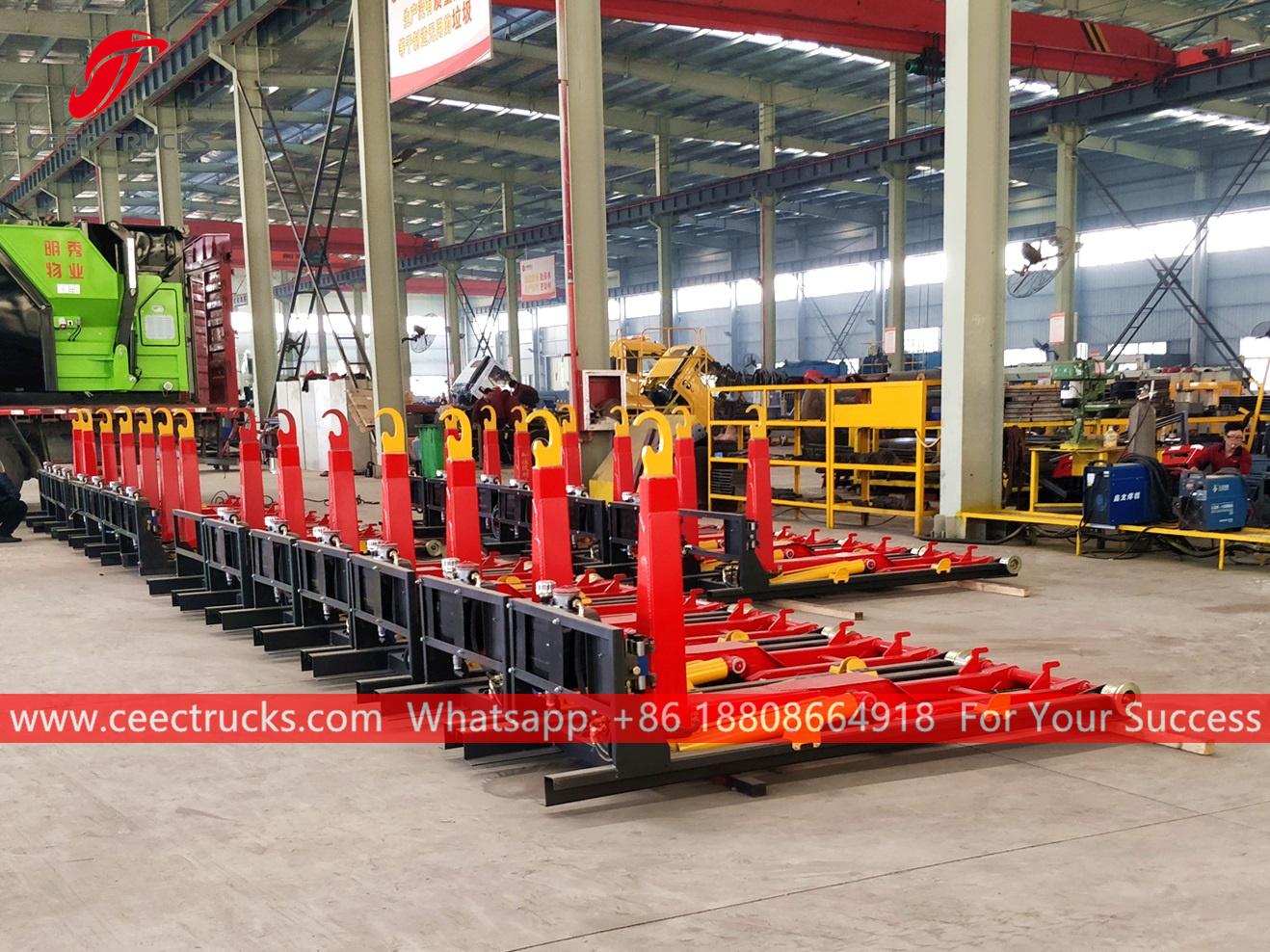 Hook arm garbage trucks Hook arm garbage trucks