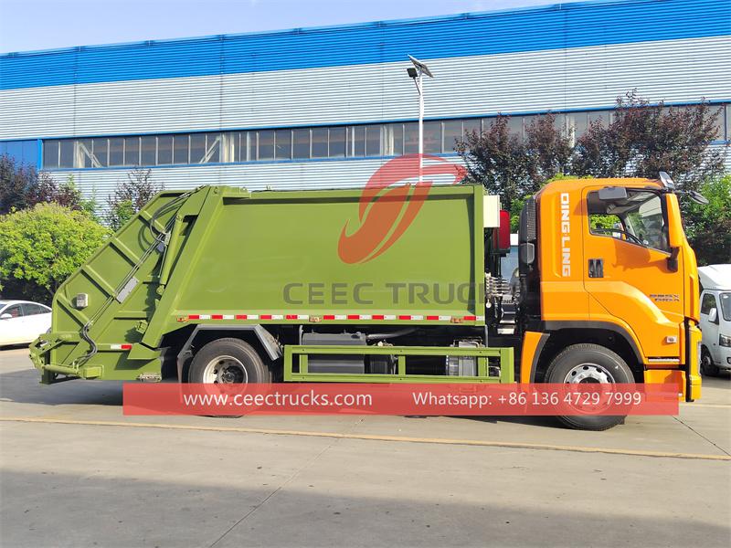 Isuzu GIGA rear loader compaction truck Isuzu GIGA rear loader compaction truck