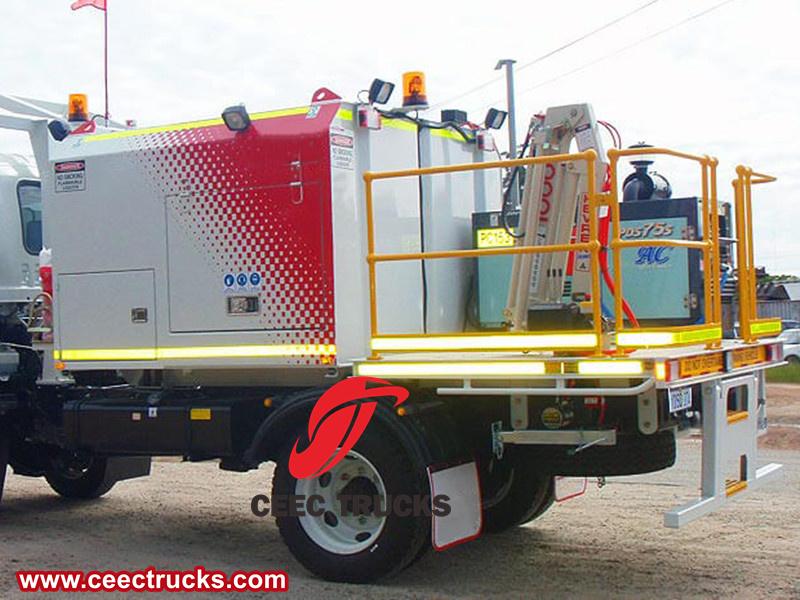 Tail platform Tail platform