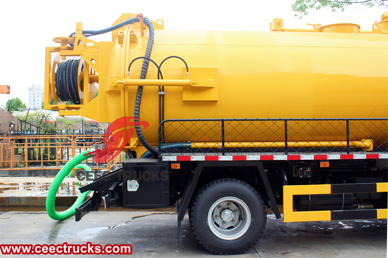 Isuzu NPR vacuum cleaner truck Isuzu NPR vacuum cleaner truck