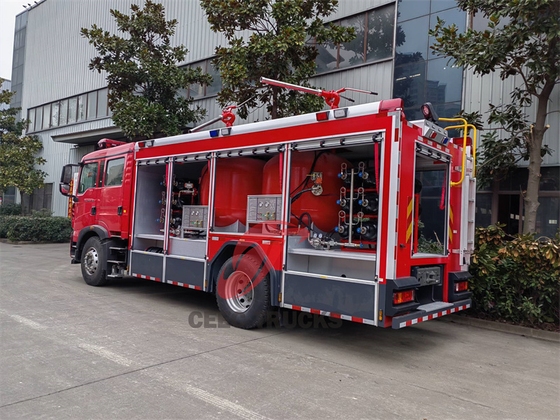ISUZU GIGA dry powder nitrogen fire truck ISUZU GIGA dry powder nitrogen fire truck