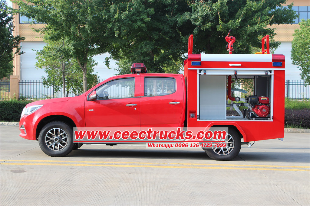 Pickup fire fighting truck