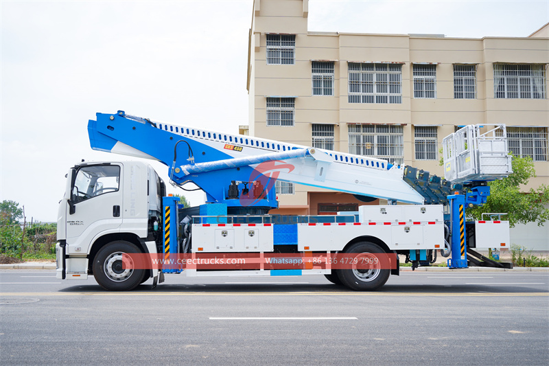 ISUZU FTR 45m aerial platform truck