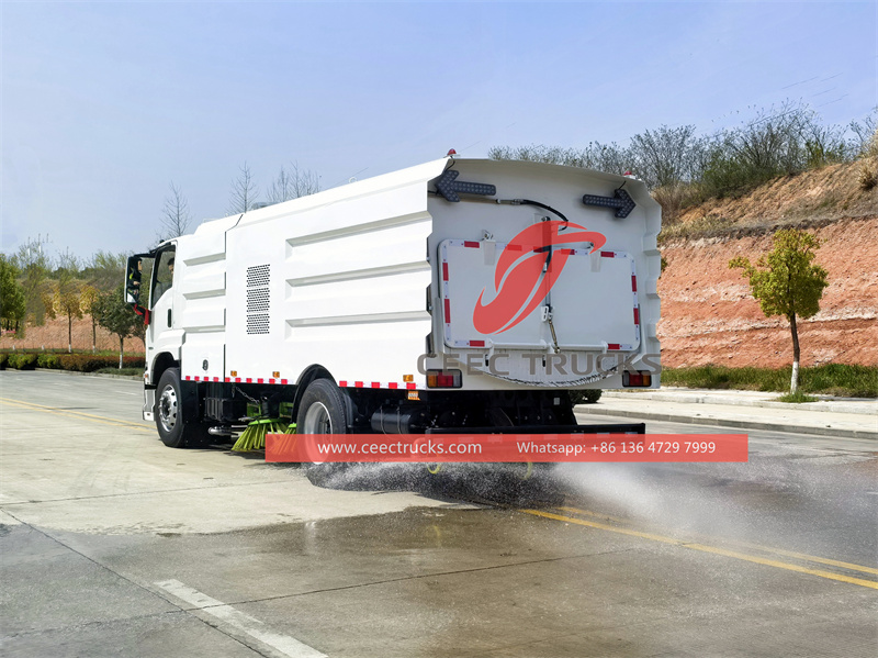 ISUZU FTR road sweeper truck ISUZU FTR road sweeper truck