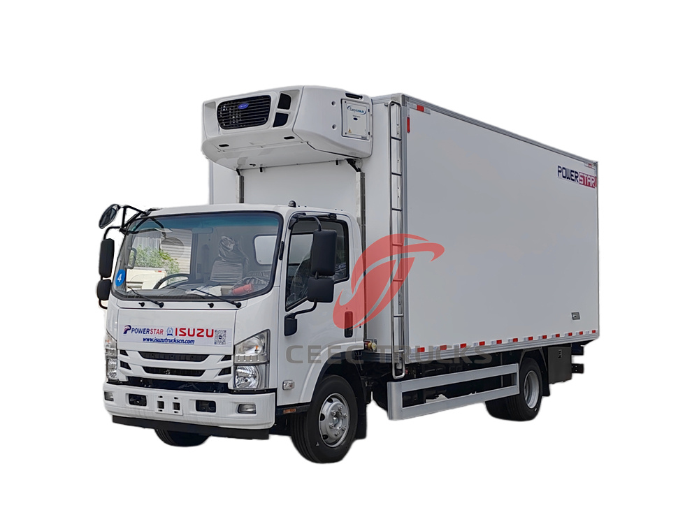 Isuzu 4 ton reefer box truck