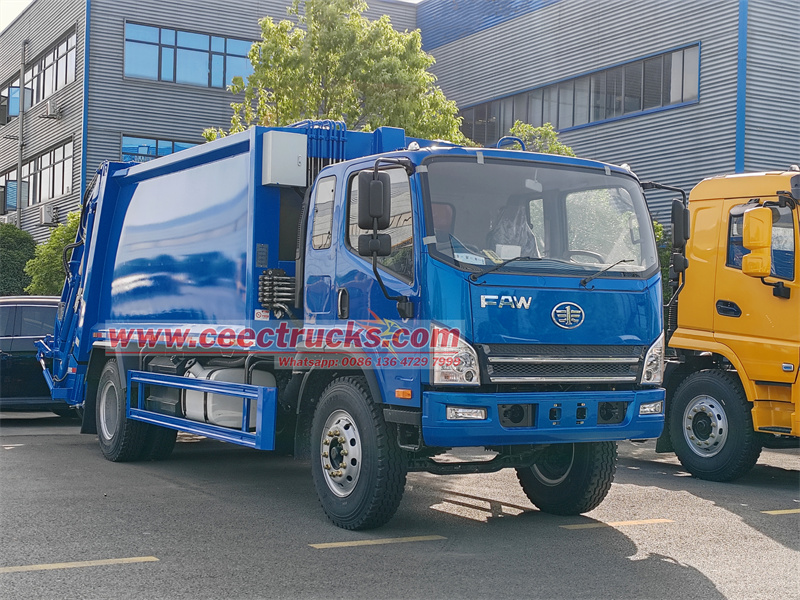 Zambia FAW 4X4 8cbm rear loader compactor Zambia FAW 4X4 8cbm rear loader compactor