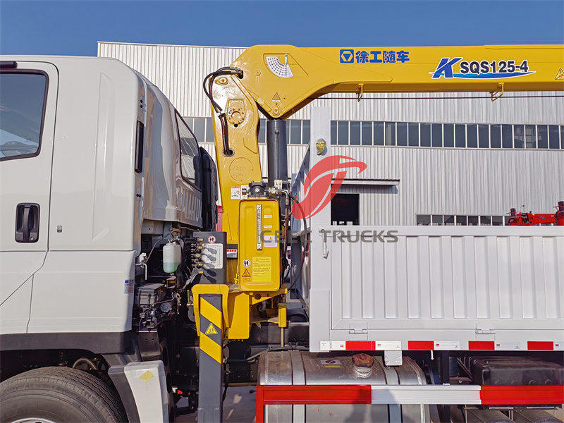 Isuzu FVR boom truck 10tons crane 