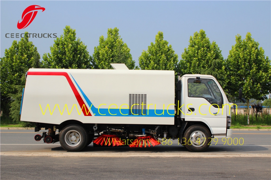 Manufacturer low price sale ISUZU 5CBM road sweeper