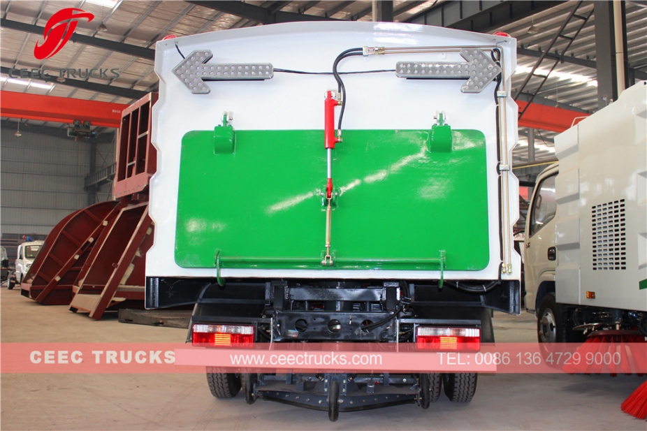 Dongfeng 4000L yol süpürme kamyonu