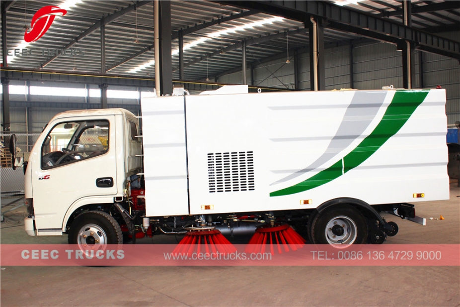 Dongfeng 4000L yol süpürme kamyonu