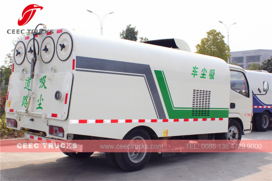 Dongfeng 5000L vakumlu yol süpürme kamyonu