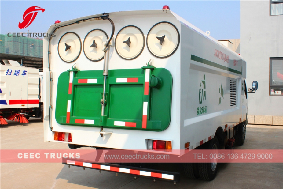 ISUZU 5 CBM vakumlu yol süpürme kamyonu