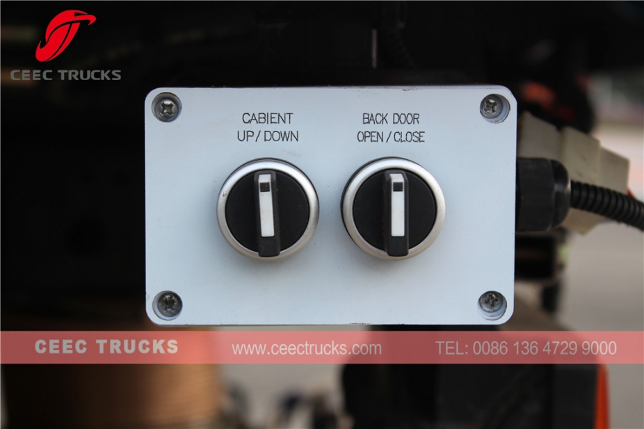 ISUZU 12m³ yol süpürme kamyonu