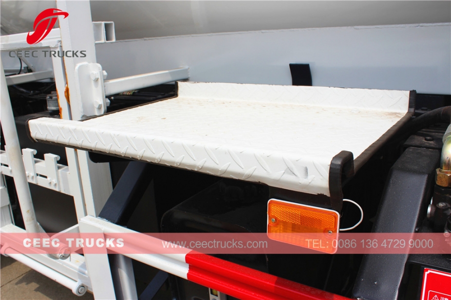 ISUZU 4.000L Mutfak çöpü tanker kamyonu