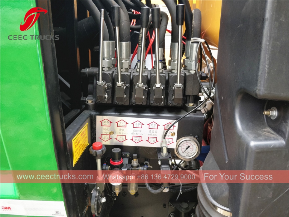 HOWO 8cbm Sağdan Direksiyonlu Kompaktör Kamyon