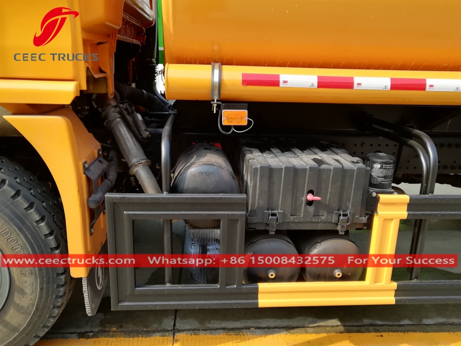 SHACMAN 11 CBM Su tankeri