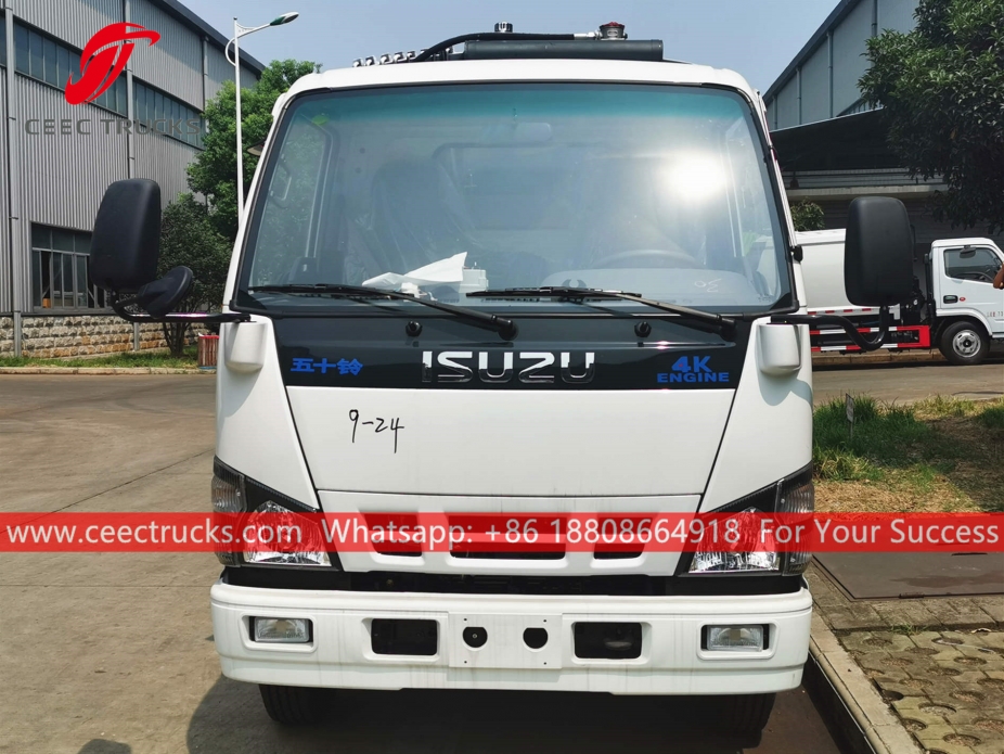 ISUZU 6CBM Arka yüklemeli çöp kamyonu