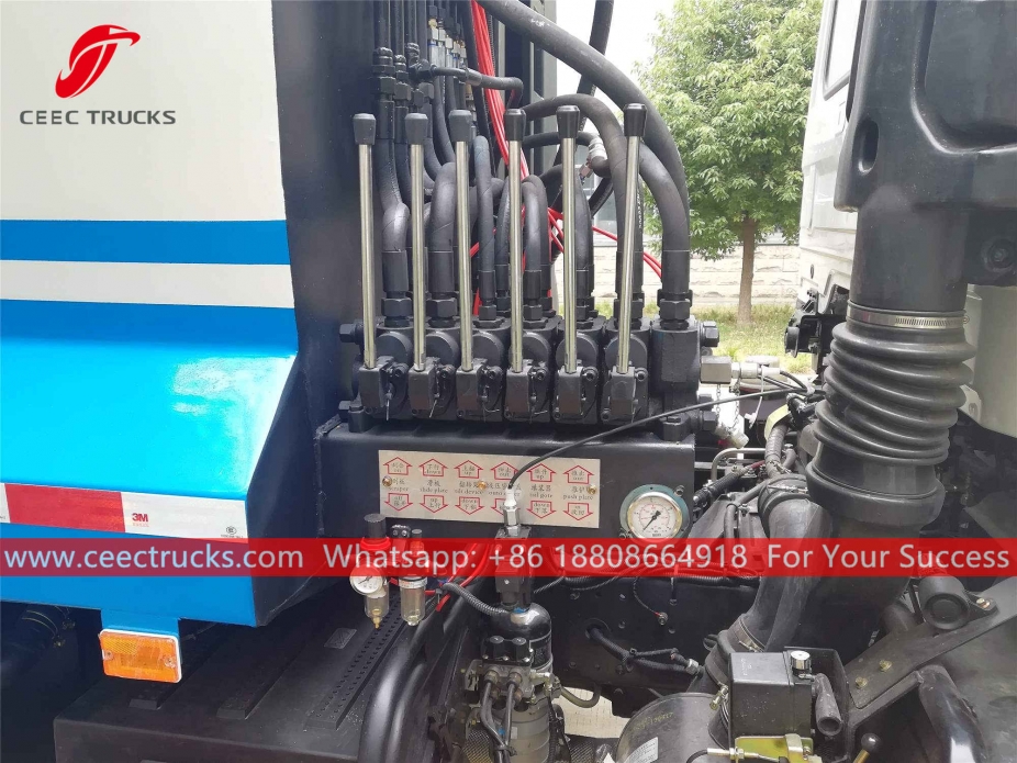 ISUZU 8CBM Arka yüklemeli çöp kamyonu