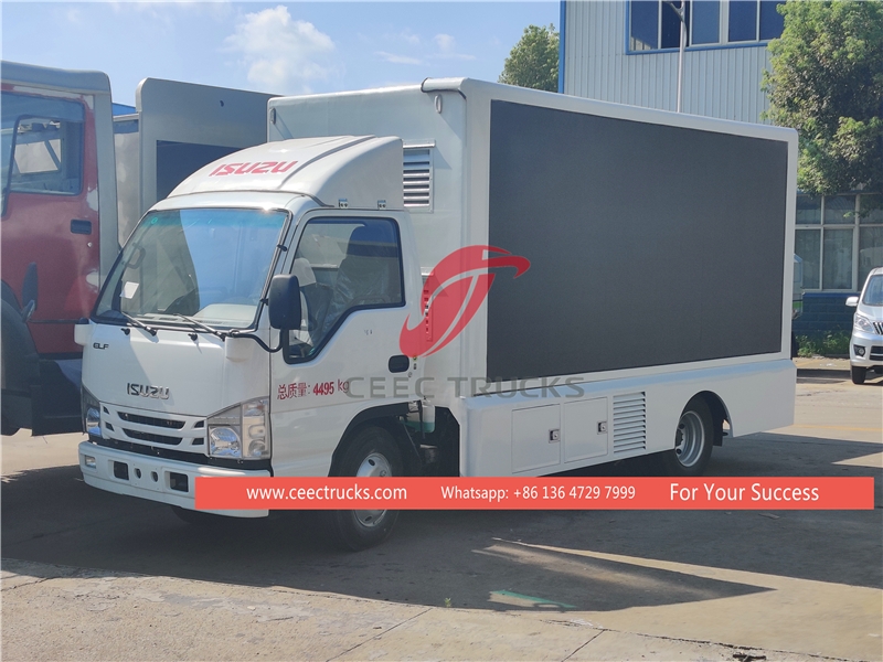 ISUZU 100P 4*2 çekişli Mobil Sahne Kamyonu