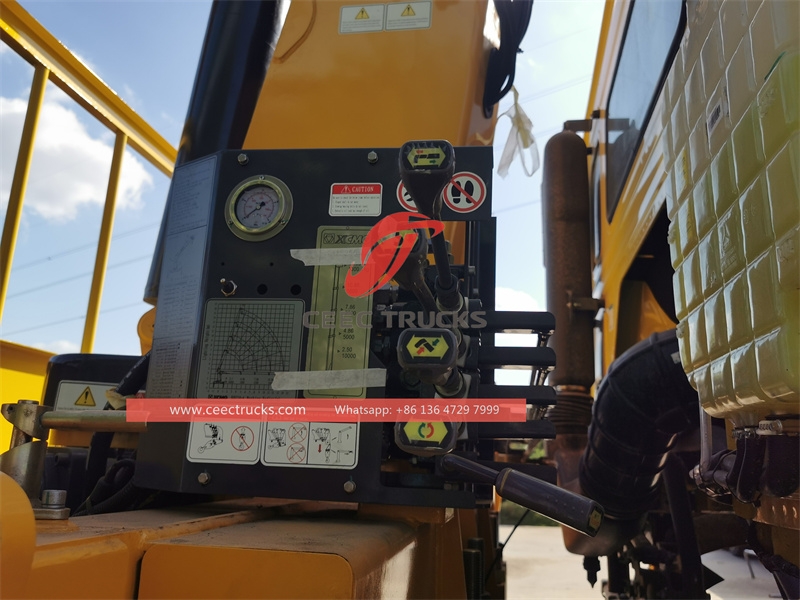 Sinotruk 6×4 400HP Kamyon Montajlı Vinç XCMG