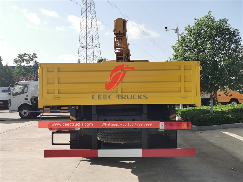 Sinotruk 6×4 400HP Kamyon Montajlı Vinç XCMG