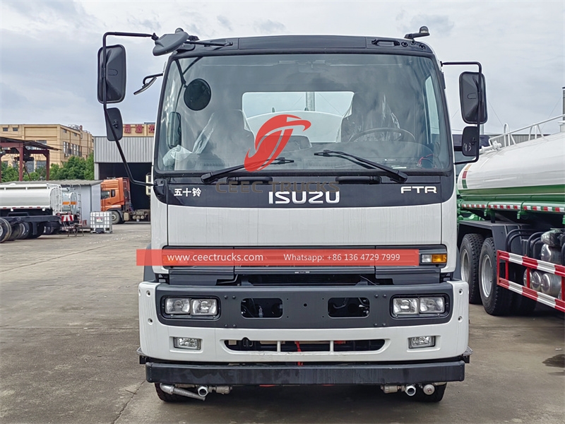 ISUZU FTR 12.000L Su tankeri Vietnam'a
