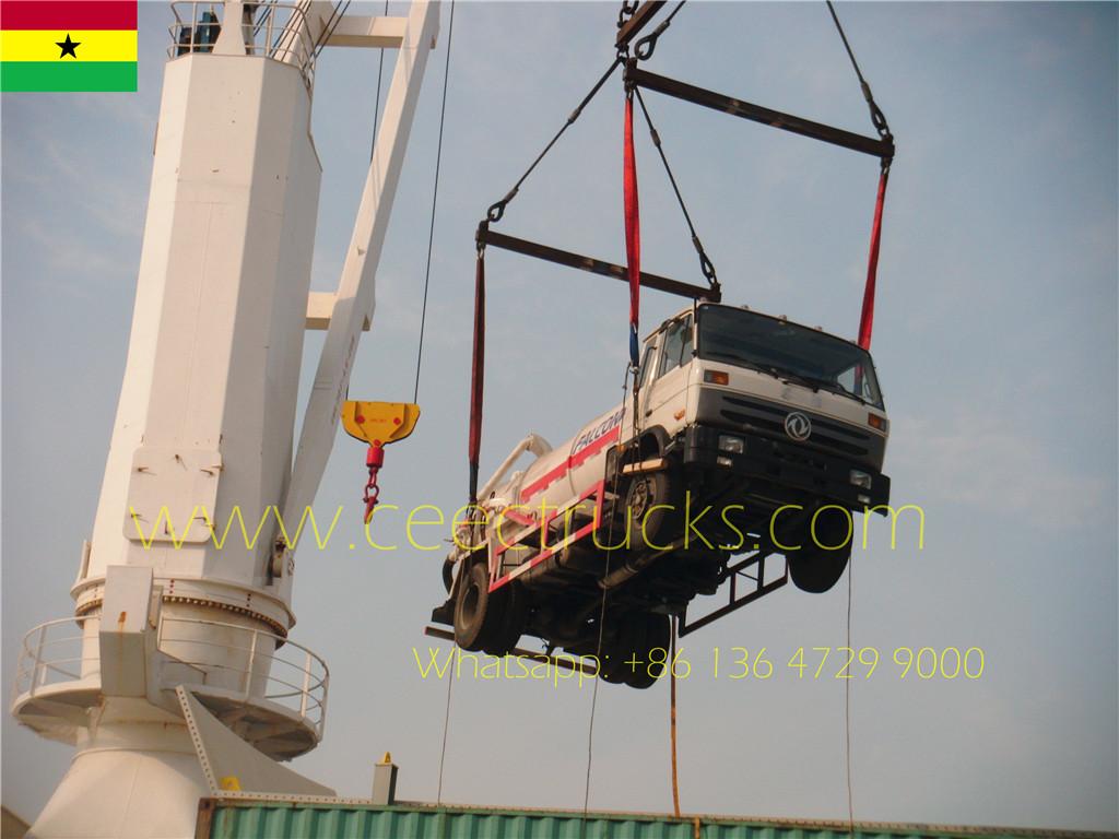 Gana müşterisi 2 adet Dongfeng 8 CBM fosseptik boşaltıcı satın aldı